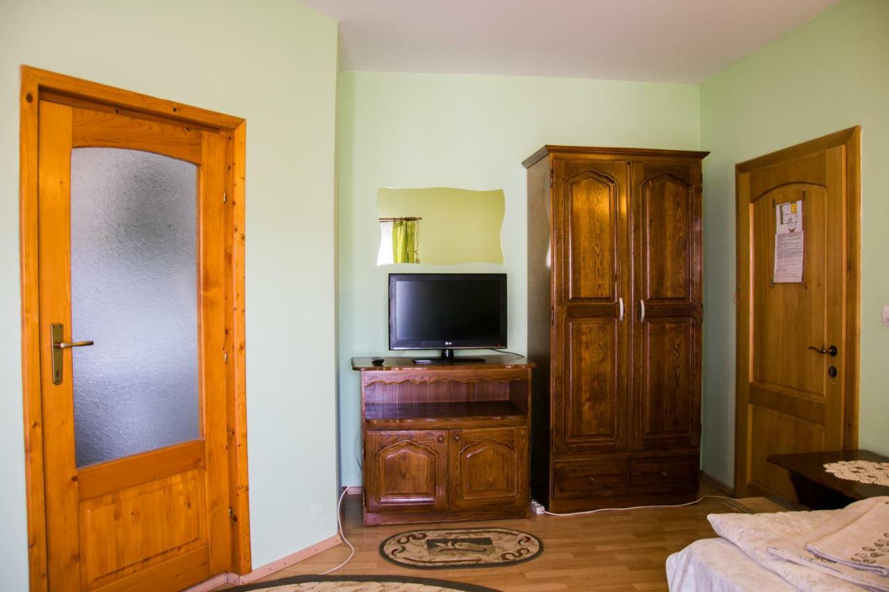 Casa Rares Сучевица Экстерьер фото